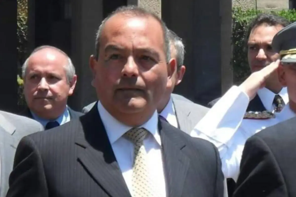 Manuel Contreras Valdebenito, The Clinic