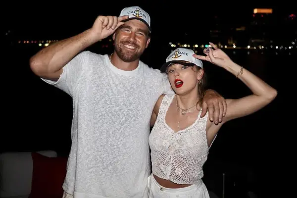 Travis Kelce y Taylor Swift ,Redes sociales