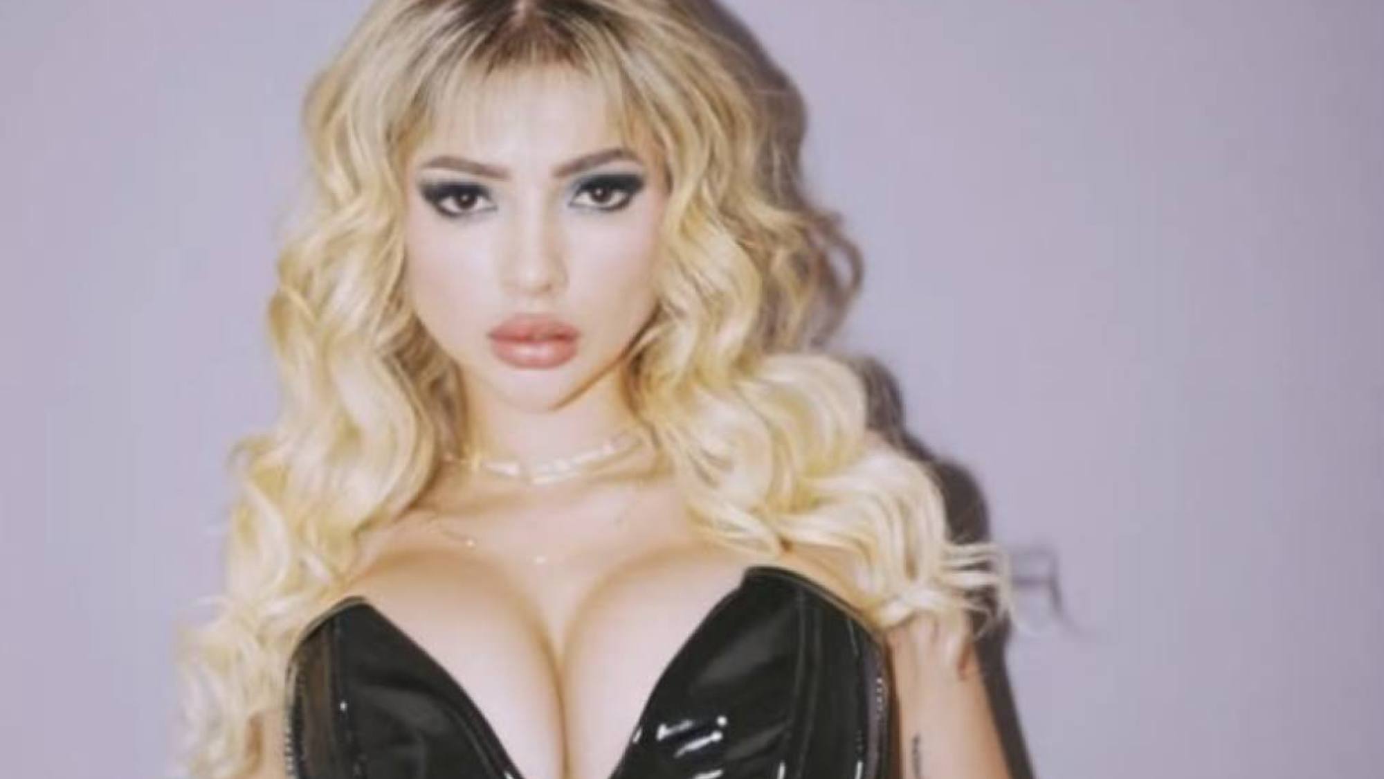 Gatita Veve funó a hijo de conocido actor por maltrato físico y psicológico: “Dejé de lado mi vida por este zángano”