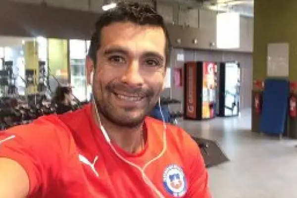 Rodolfo Moya  ,Redes sociales | Referencial