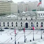 En 2017 la nieve llegó al centro de Santiago, red X