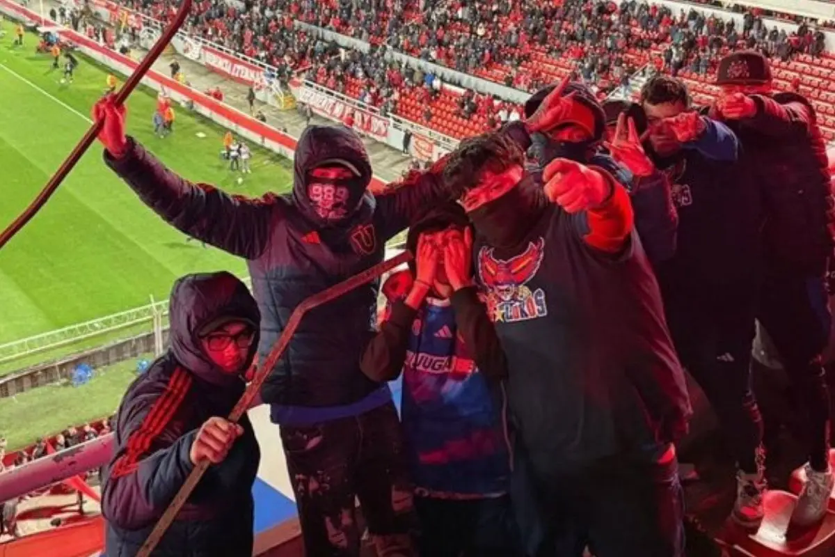 Hinchas de la U volverán a casa, red X