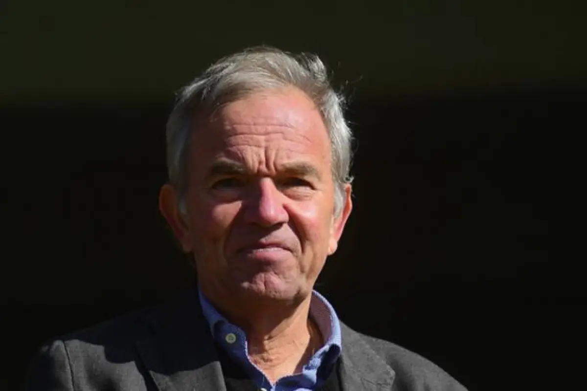 Gabriel Ruiz-Tagle condenado por uso de información privilegiada en venta millonaria de acciones de Colo Colo,    