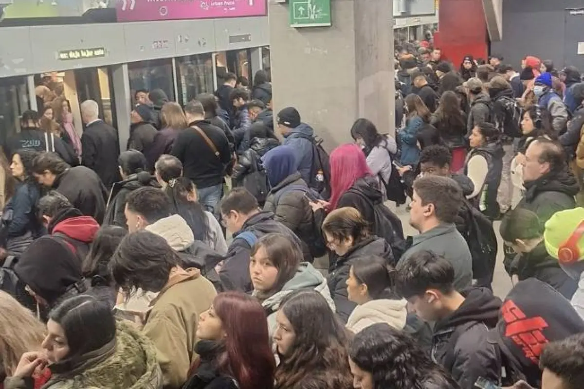 Metro de Santiago , redes sociales