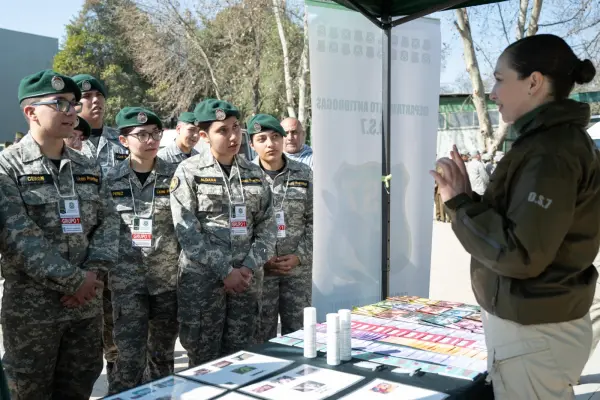 Carabineros  ,Cedida