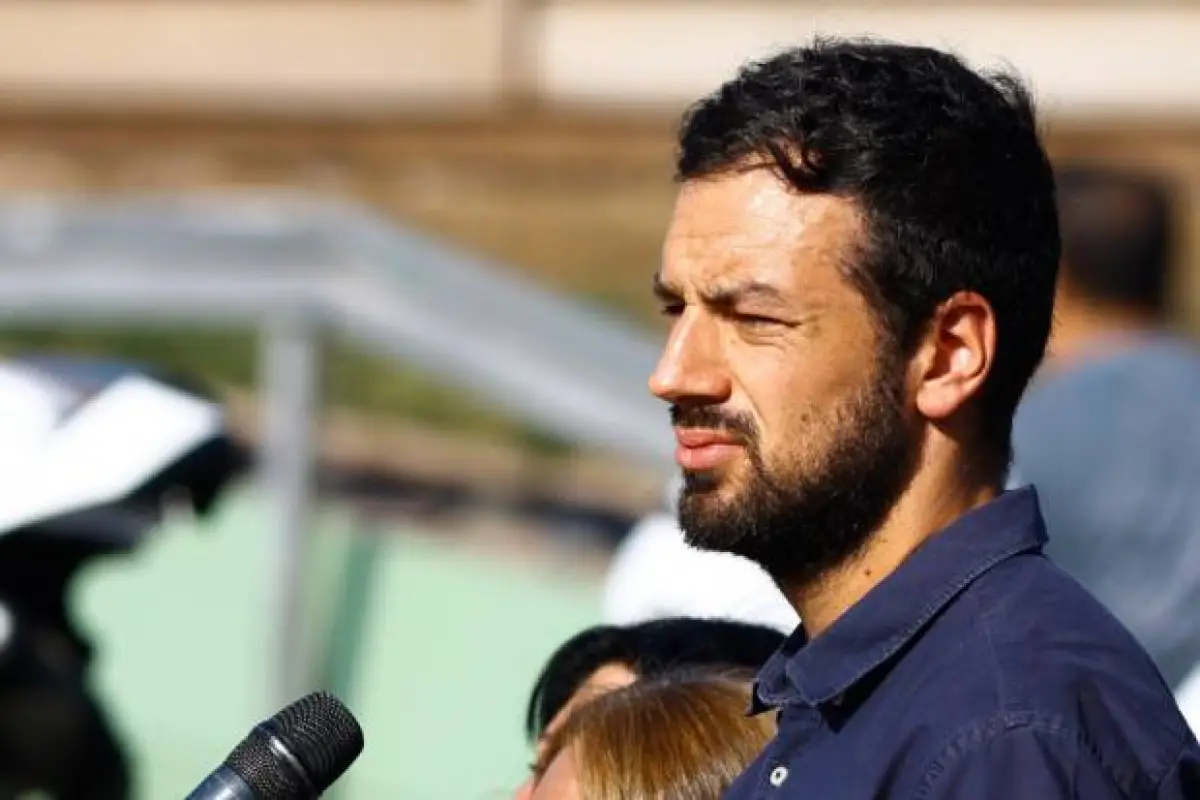   , Alcalde de Maipú-Radio Universidad de Chila