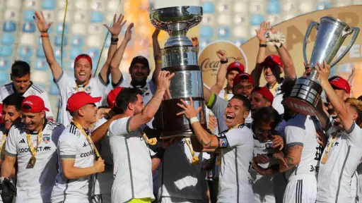 Colo Colo es el último campeón de la Supecopa, red X