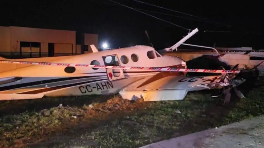      - Carabineros de Chile - Avioneta accidentada