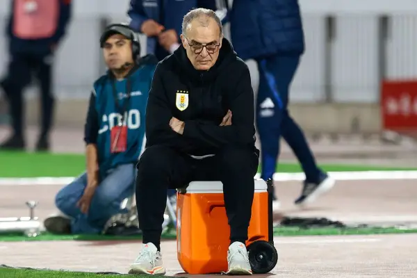 Marcelo Bielsa la noche de este martes en el Estadio Nacional ,Cedida