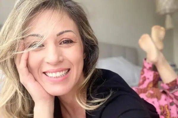 Ariela Medeiros volvió a sus redes sociales ,Instagram