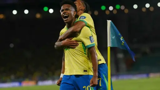 Estevao anotó el 1-0 en el Maracaná, red X