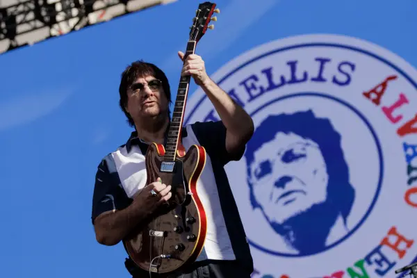Álvaro Henríquez & Los Petinellis ,Comunicaciones Municipal de El Bosque 