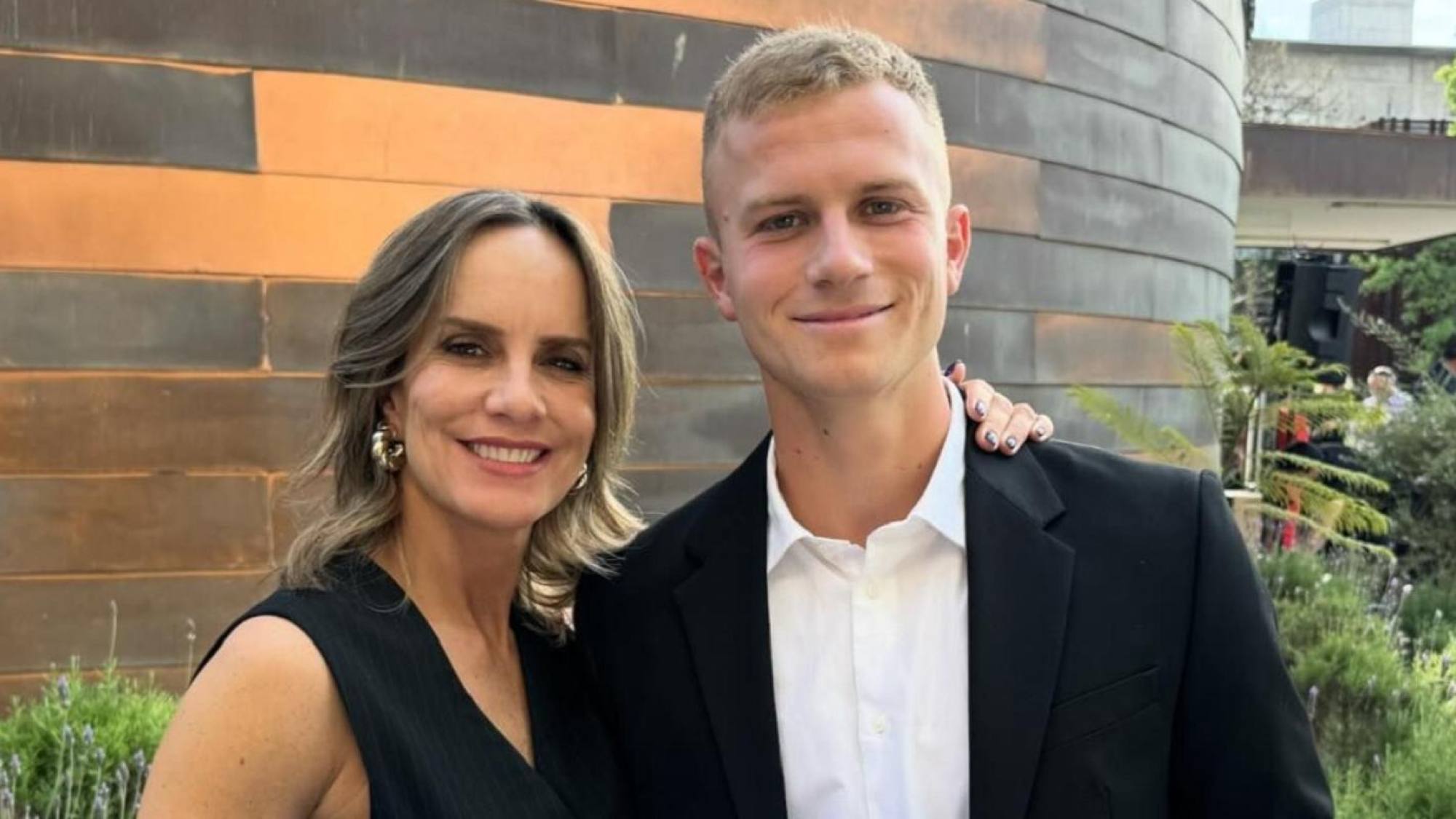 Hijo de Diana Bolocco presentó a su polola en redes sociales: Es una popular coach personal