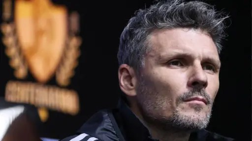 El nuevo DT de Colo Colo en el Monumental, red X