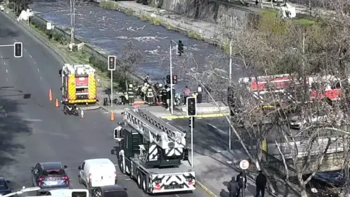 Emergencia en el río Mapocho, red X