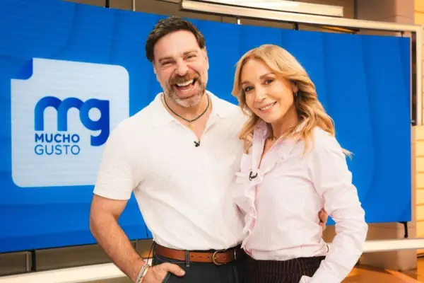 Neme y Karen Doggenweiler ,Redes Sociales