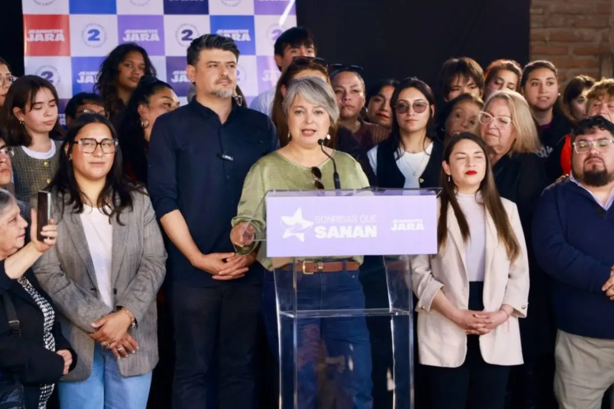 Jeannette Jara presentó su propuesta sobre salud dental, Cedida