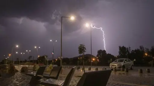 tormenta eléctrica