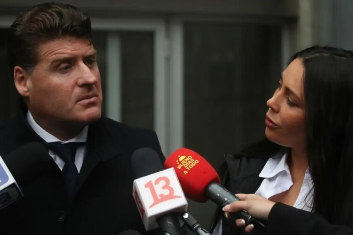 Claudio Rojas se distancia de Daniela Aránguiz y explica los motivos que lo llevaron a dejar su defensa,   