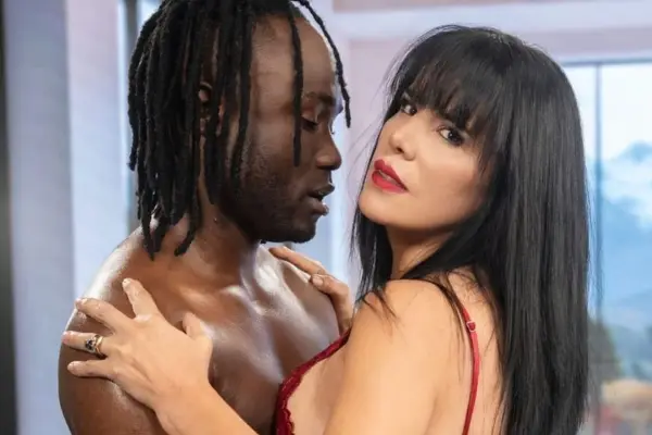 Anita Alvarado juntos a \