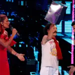 Willy Benítez llegó con un tarro al Festival de Viña del Mar, red X