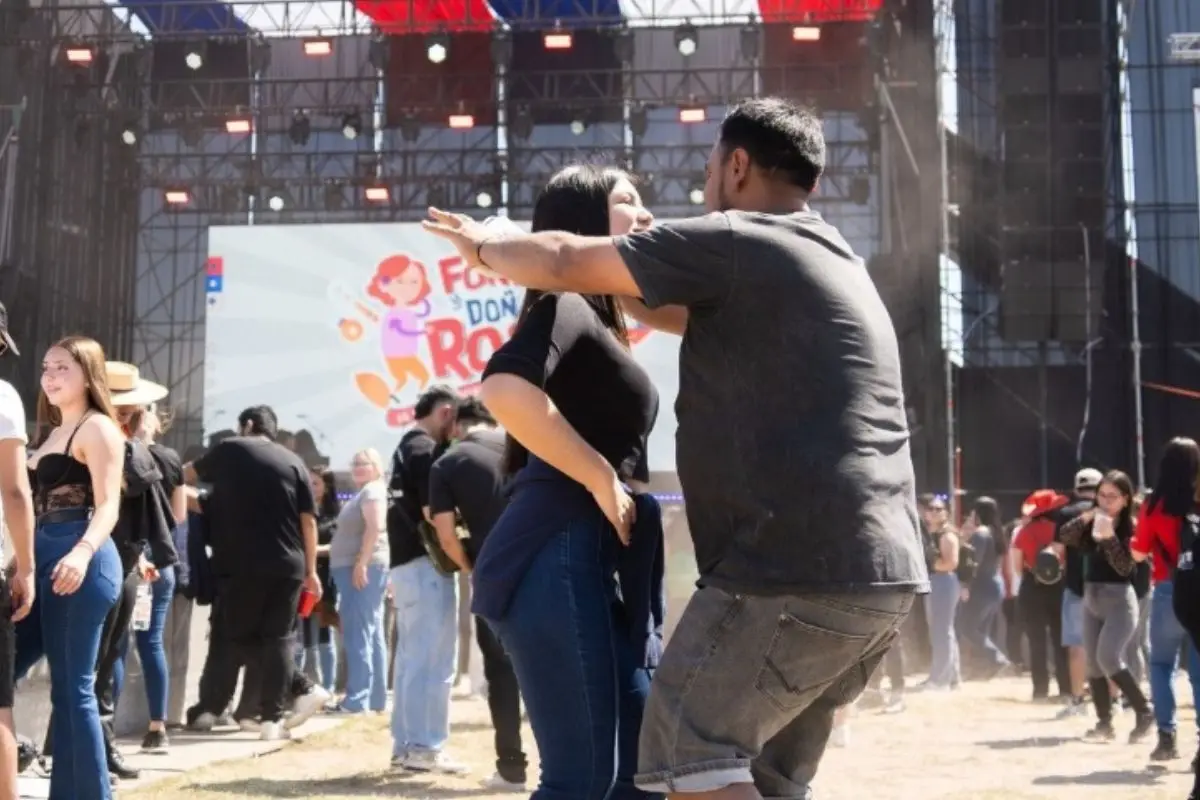 Aún quedan fondas funcionando este domingo, red X