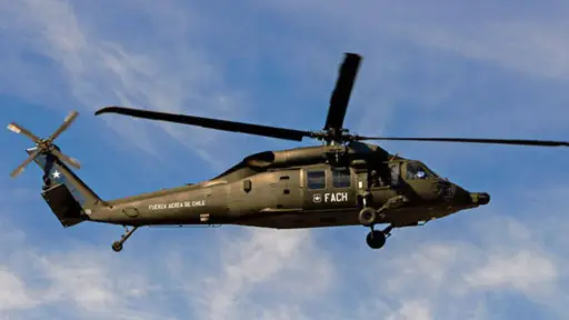 Información contradictoria sobre destino de helicóptero FACh, red X