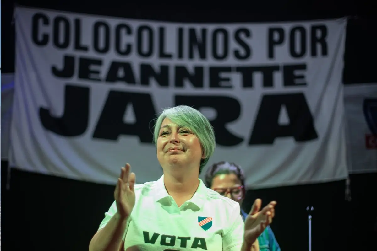 Jeannette Jara junto a Colo Colo, Cedida