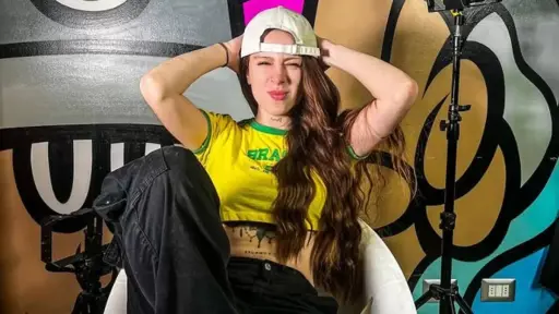 DJ Isi Glock , Redes sociales | Referencial