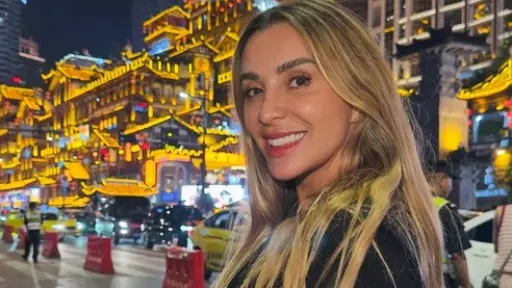 Dani Urrizola, Cedida
