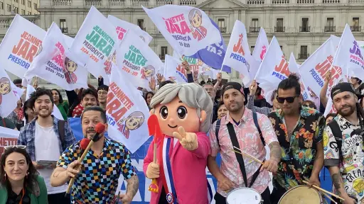 Banderazo por Jeannette Jara , Cedida