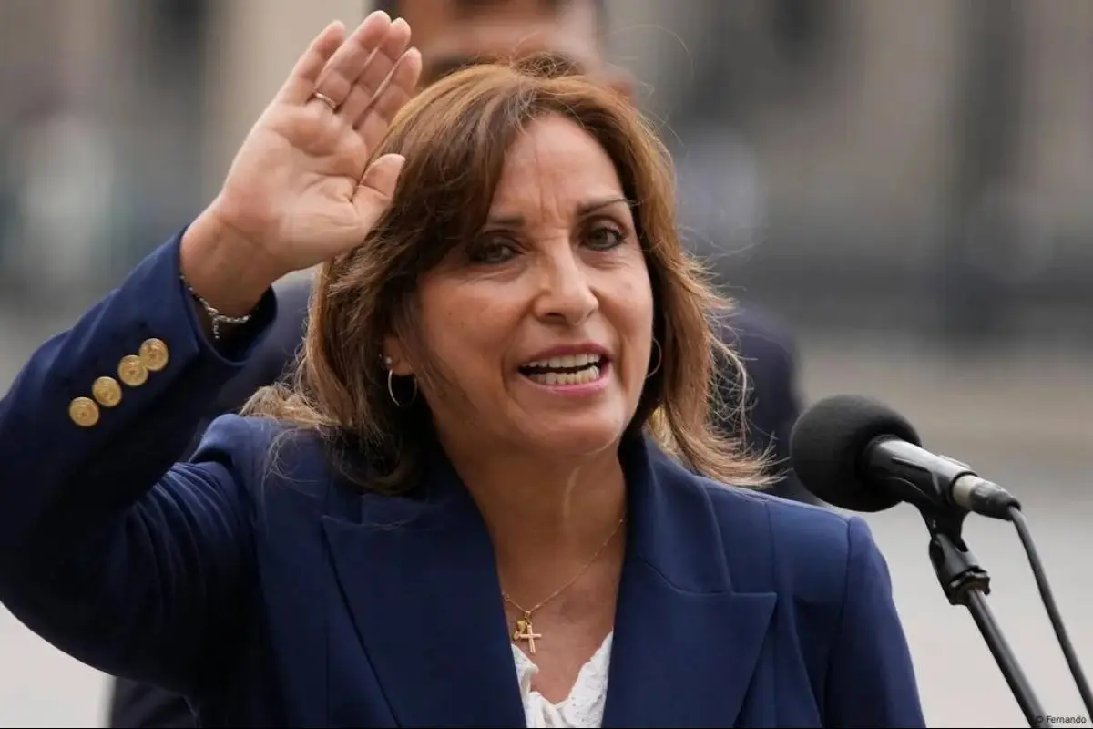 Dina Boluarte fue destituida de la presidencia de Perú, Redes sociales | Referencial