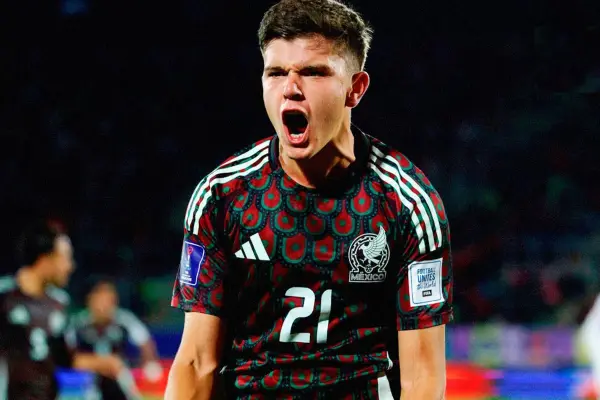 México ganó con autoridad a la Roja en Valparaíso ,red X