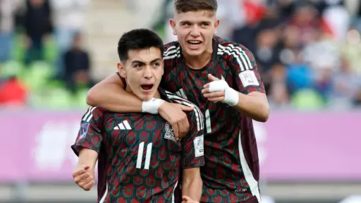 Chile y México se enfrentan en Valparaíso, red X