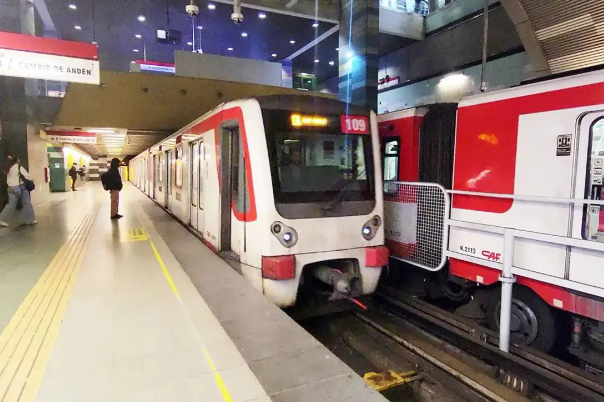 Línea 9, Metro de Santiago, Redes sociales | Referencial