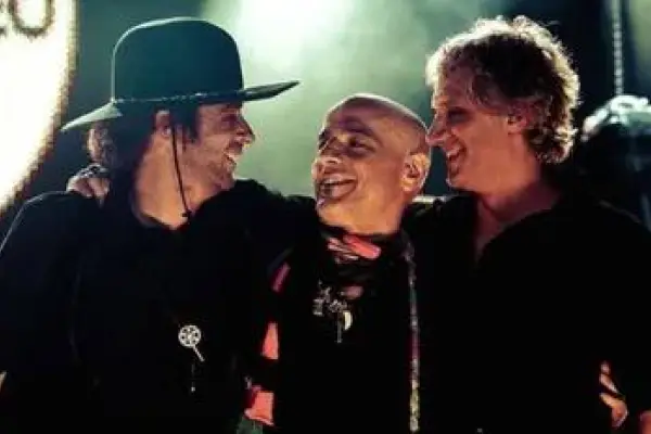 Soda Stereo  ,Redes sociales | Referencial