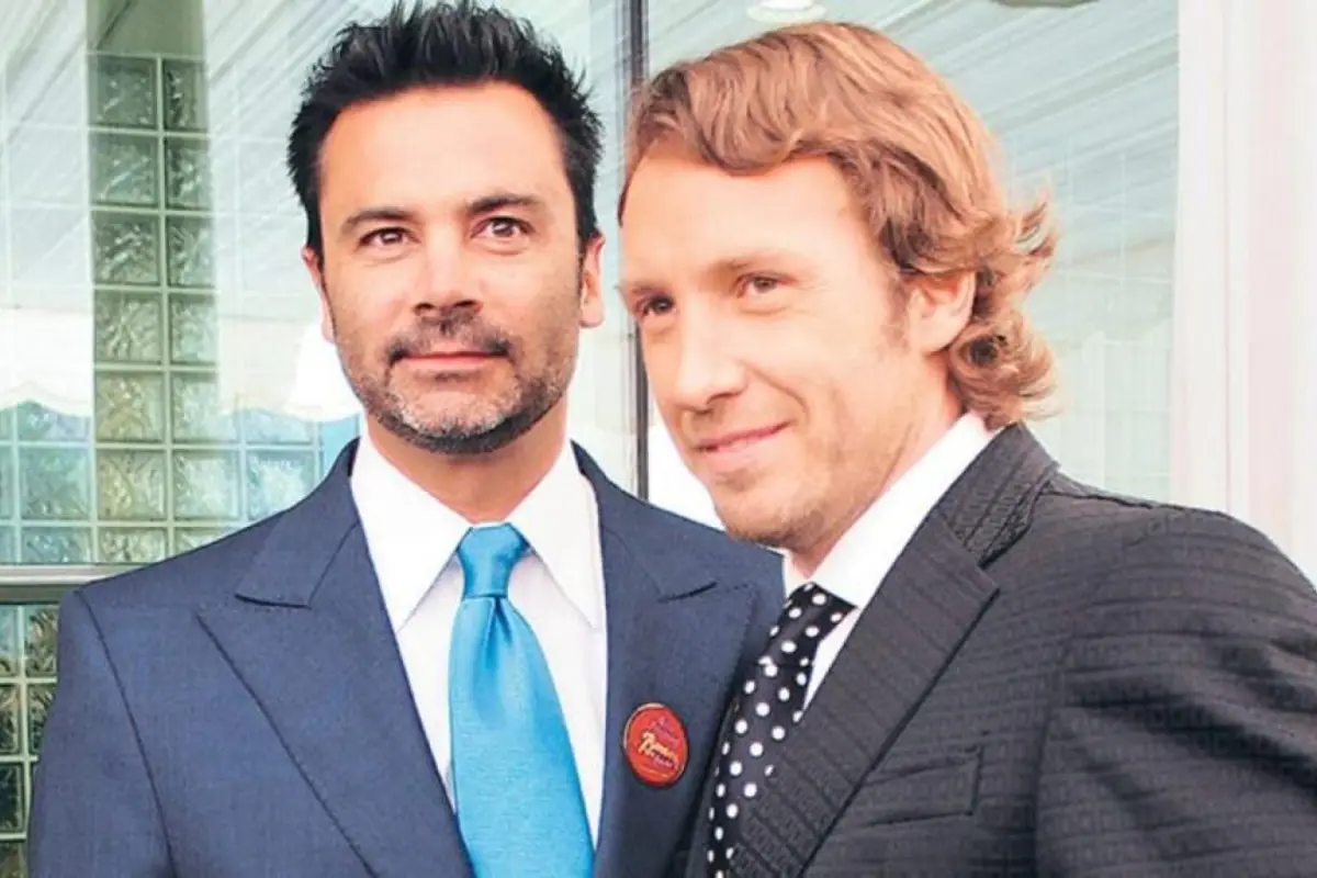 Camiroaga y Cárcamo, Redes Sociales