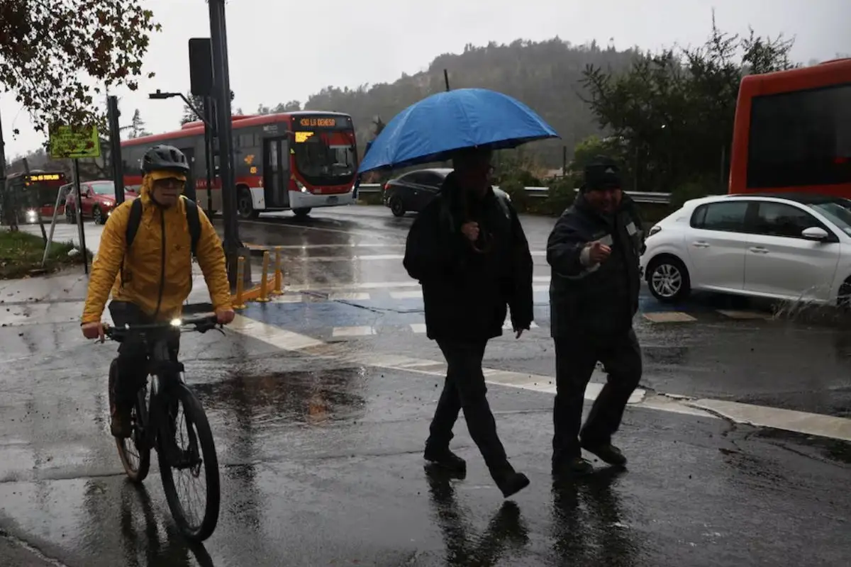 Lluvia en Santiago