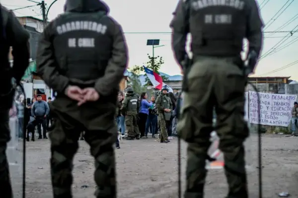 Tensión en La Florida por desalojo de toma Dignidad ,X 