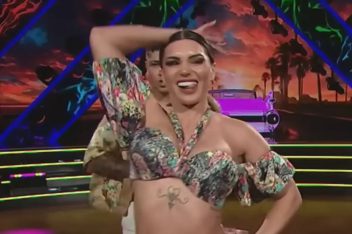 Faloon Larraguibel, Redes Sociales