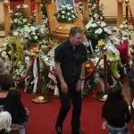 Cristián Campos en velorio de Héctor Noguera, Redes sociales