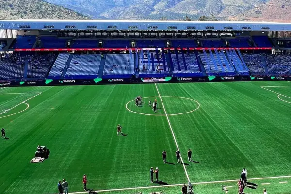 El Claro Arena escenario del clásico universitario ,red X