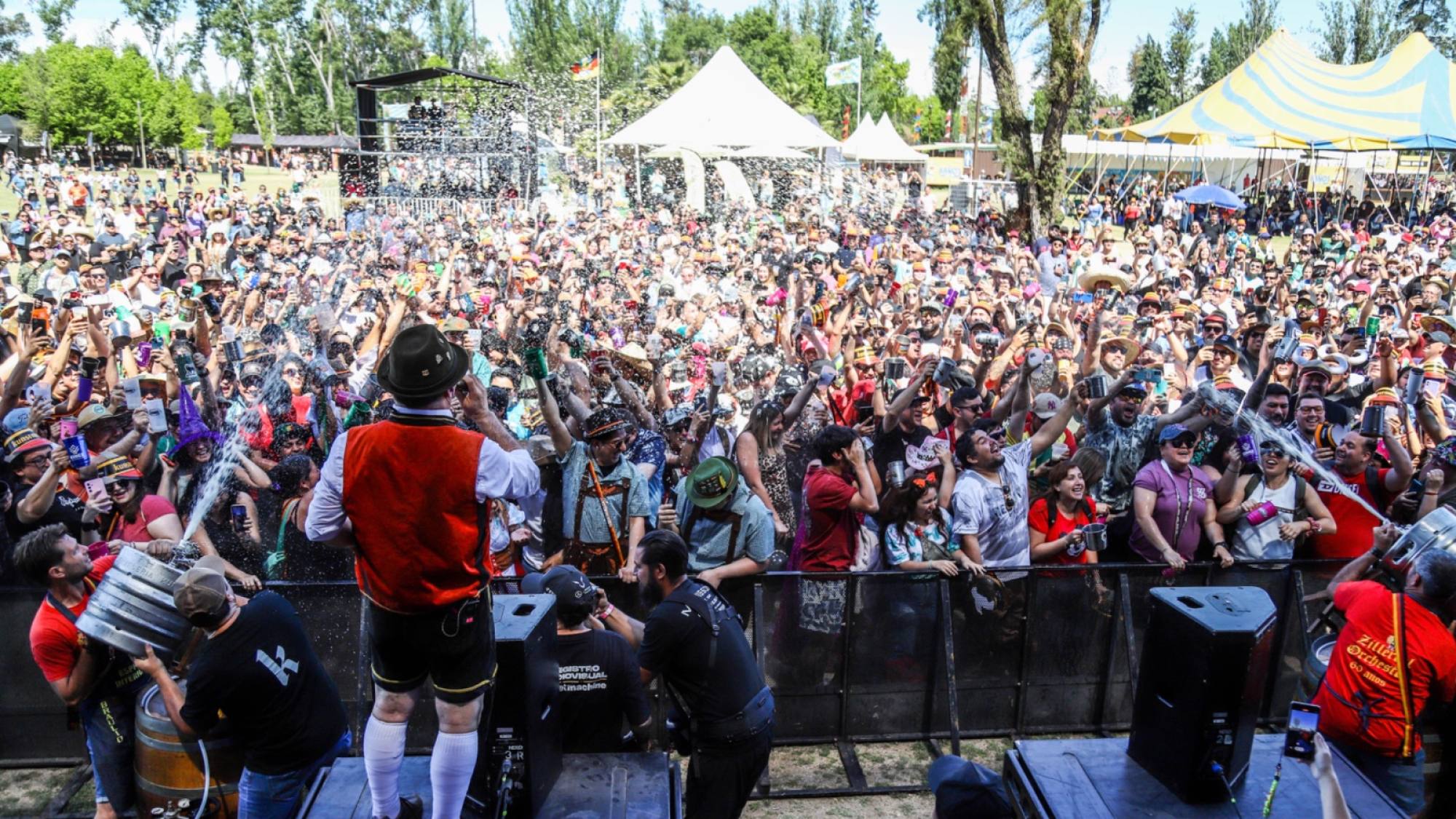 Revisa aquí la guía completa del Oktoberfest Chile 2025 en Malloco: ¿Qué artistas se presentan?