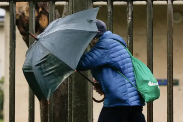 Lluvia en Santiago