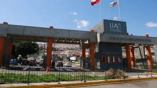 Masiva evacuación en la Universidad de Antofagasta por amenaza de tiroteo: Segunda alerta en una semana, Redes sociales | Referencial