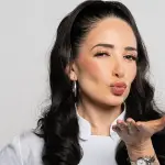 Camila Nash , Mega