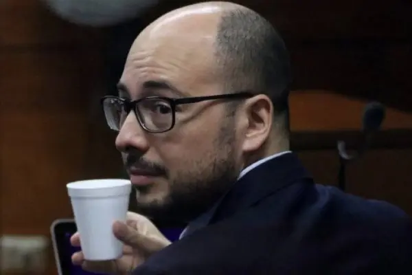 Nicolás López