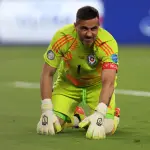 Claudio Bravo, Redes Sociales