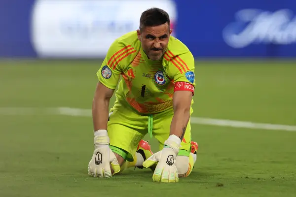Claudio Bravo ,Redes Sociales