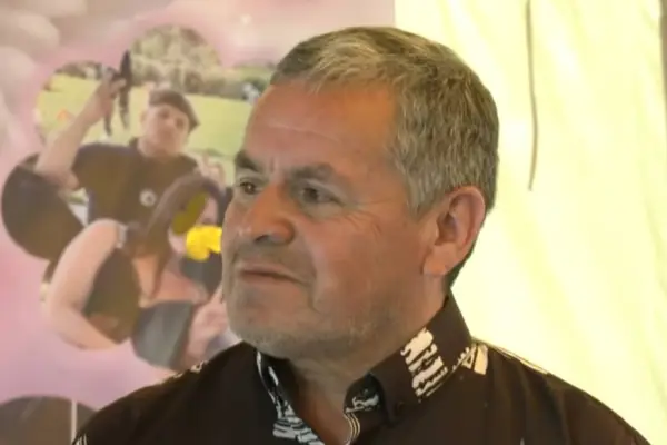 Padre Krishna Aguilera ,Redes Sociales